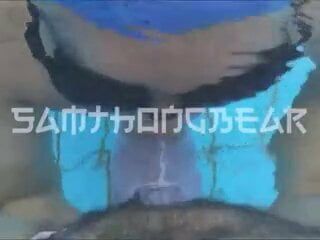 Samthongbear plavání tanga hrát pod bazénem