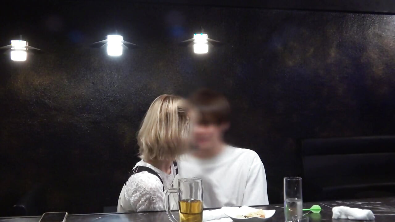 Part 4 SEX With An Amateur Who Was Brought Into The Room Released As It Is AV Vol.14