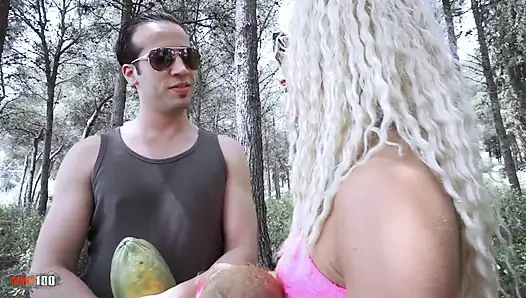 Französische blondine nicky wayne & max casanova episode 11 - anal blowjob, abspritzen im freien