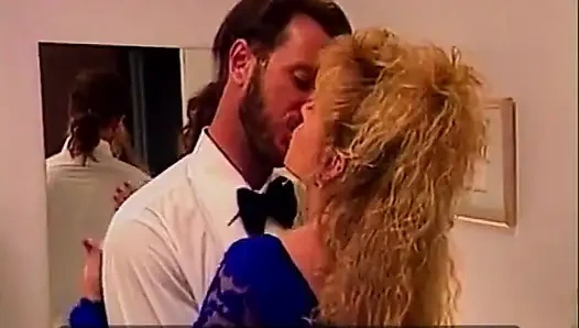 Жадную Анжелику Беллу сняли на видео во время безжалостного анала