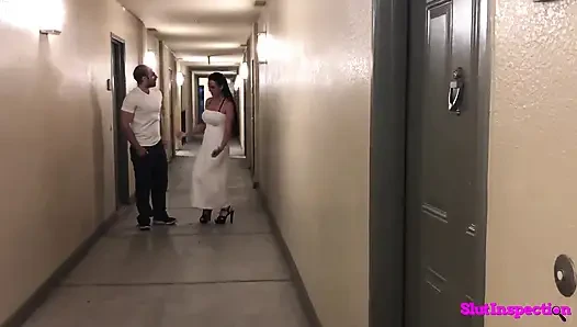 MILF texas Patti reist aus Deutschland, um einen sahnigen MILF-fick zu bekommen