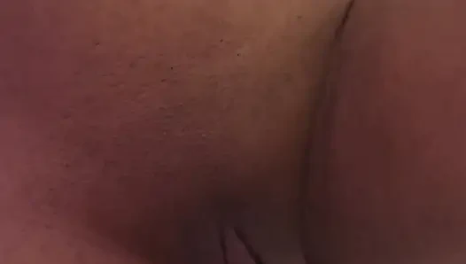 Heiße frau masturbiert heiß