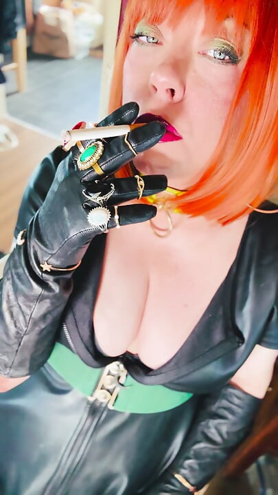 Who Doesn't Love This British Tart Smoking For You In Leather Gloves & Rings! Tina Snua Smoker