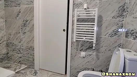 Com Pee Lation at Home 6 Pee Stop