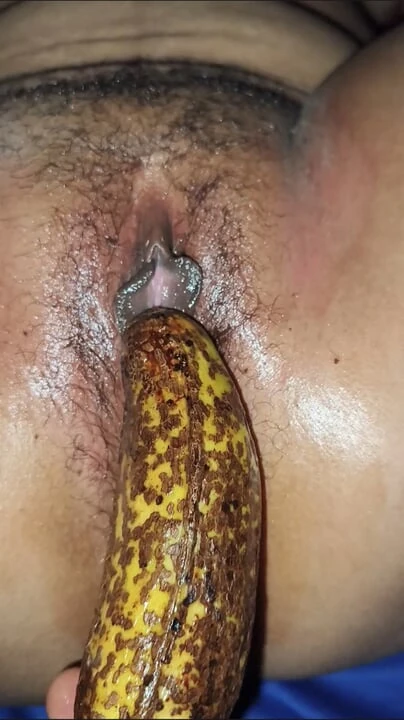 Pumped bananas and bottles into sister-in-law's pussy and fucked her a lot.