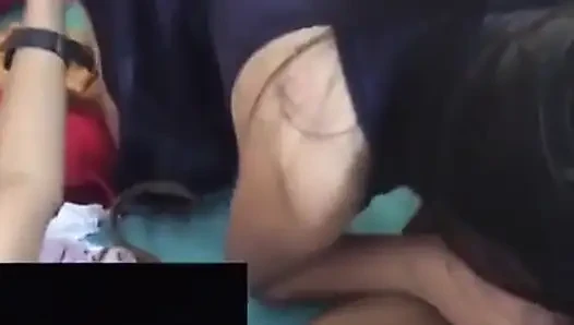 Papi lebih keras! Aku ngentot mantan pacarku sambil dientot habis-habisan pakai rok mini