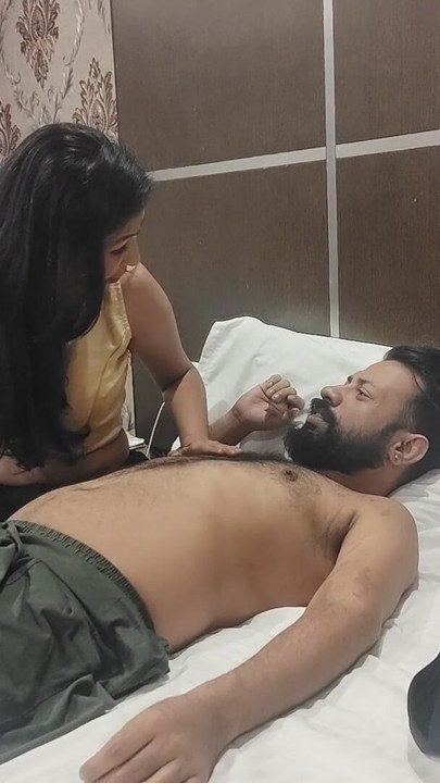 Devar cheated Bhabi and fucked, a sizzling real video | Clip 1
