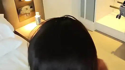 BBC fickt mich im hotel, während ich auf mein zimmer warte