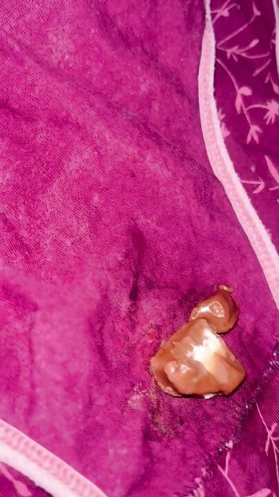 I jerked off after smearing chocolate on my big-assed sister-in-law's pussy.