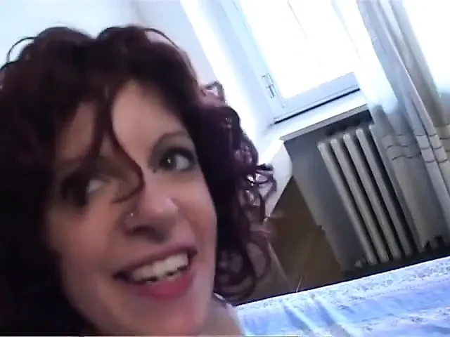 Double penetration for the milf slut
