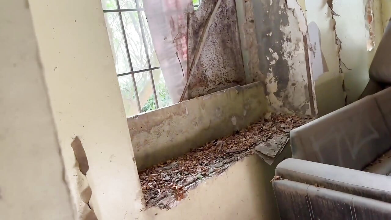 Always Makes Me Horny Walking in Abandoned Places and Jerk off Jona Ortiz Ortizjona