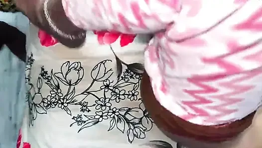 Yatak odasında seks amatur Hintli