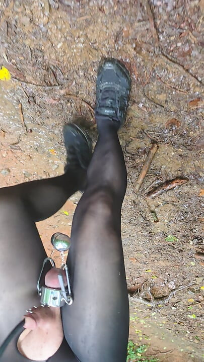 pantyhose peehole public