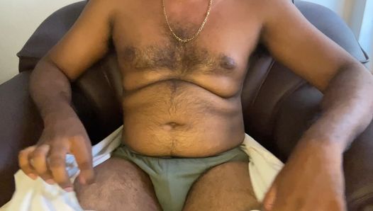 Harige Kerala papa grote pik en dikke spermalading