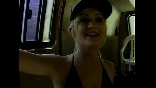 Amcığının derinliklerinde