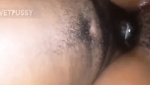 Lagos'lu ev oğlum ıslak damlayan amcığıma kocamdan çok iyi yapıyor