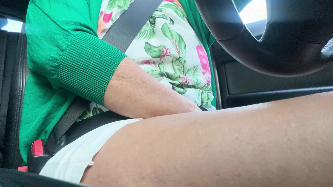 Horny hot mature milf on her way to the office rubs her juicy pussy with her hand between her sexy legs