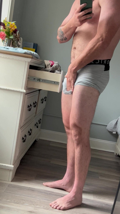 Pose