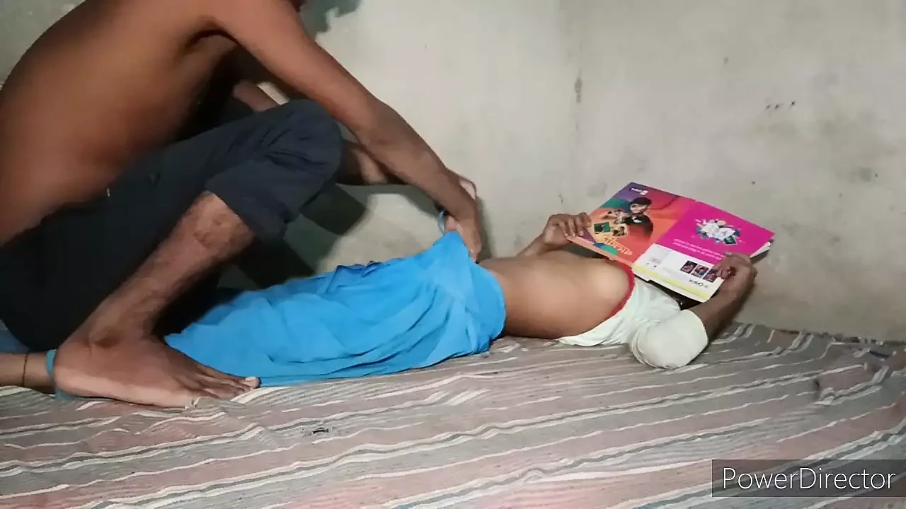 18 year Indian College girl outdoor hard fucking