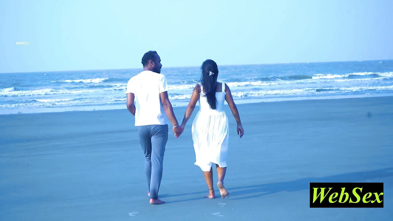 Indian Unmarried Couple Dating Sex at Sea Beach! Romantic Sex