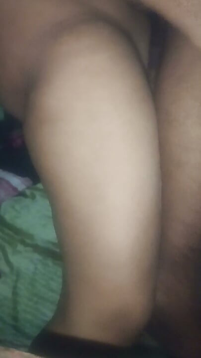 深夜额头吻与妻子无尽的交谈