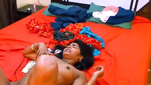 Aniket masukin jarinya ke dalam memek sanjana dan pasang penis