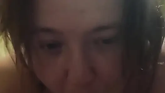 Ein Schluck Sperma. Abspritzen Direkt in Den Mund.2