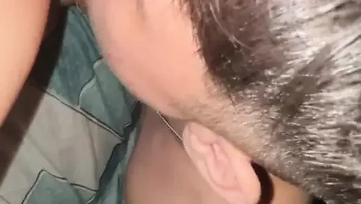 Tüm stresi dışarı çıkarıyorum ve bu beni patlatıyor