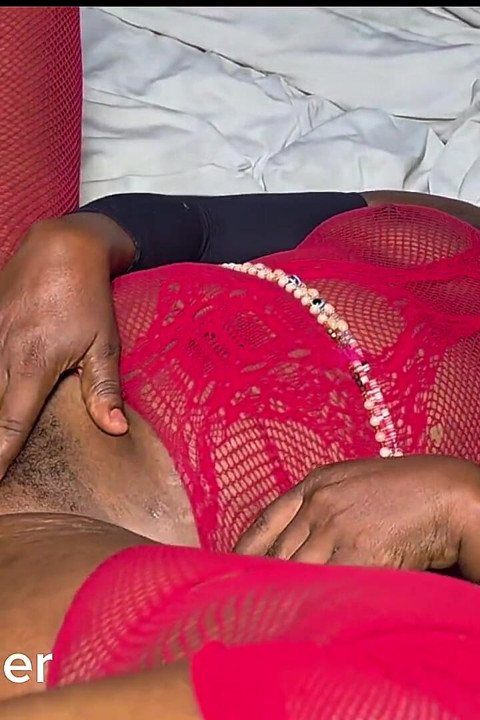 Ebony Curvy Ass