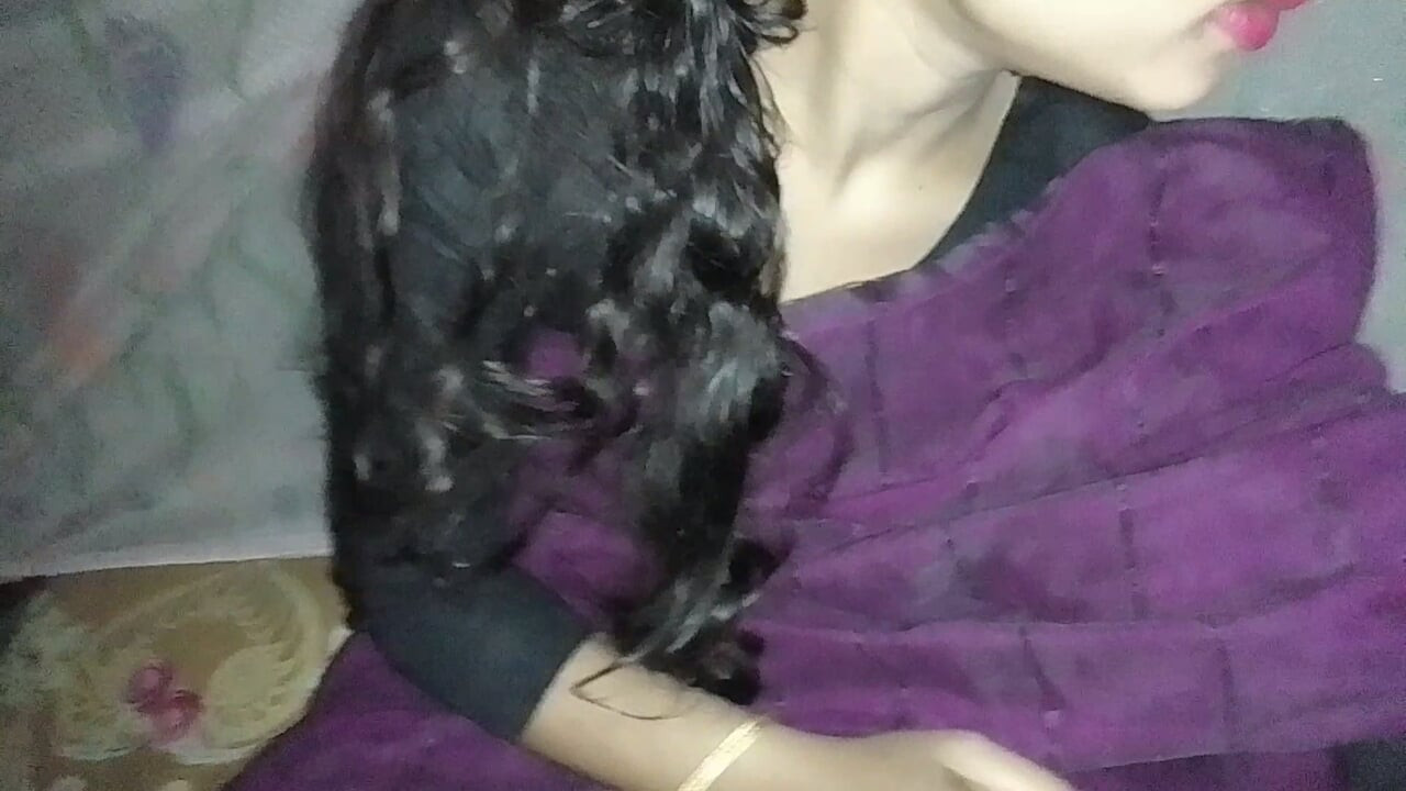 Bangladeshi couple going to ready for to start fuck