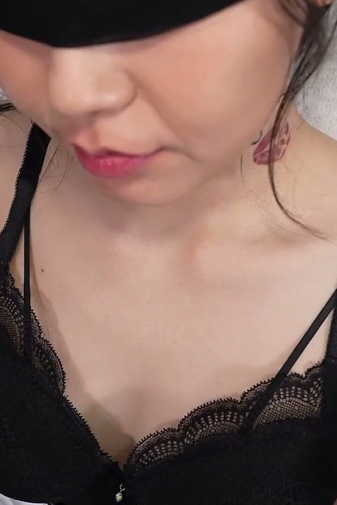 Fată de birou promiscuă, sex lipicios cerșind