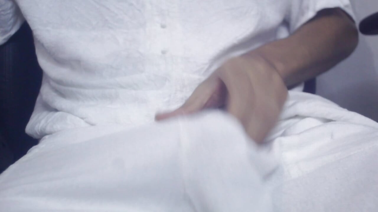 Alone, hot and horny. Cute amateur solo handjob, and exceptional cumshot