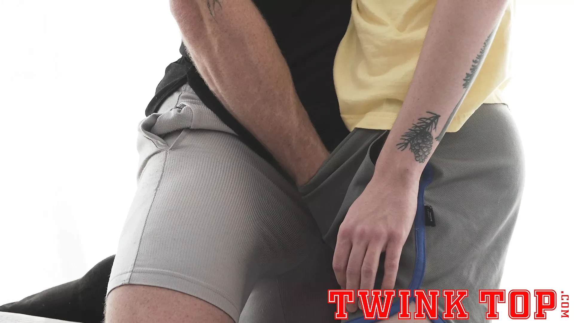 TwinkTop - Hot tiny Twink boy bareback his sexy muscular college coach