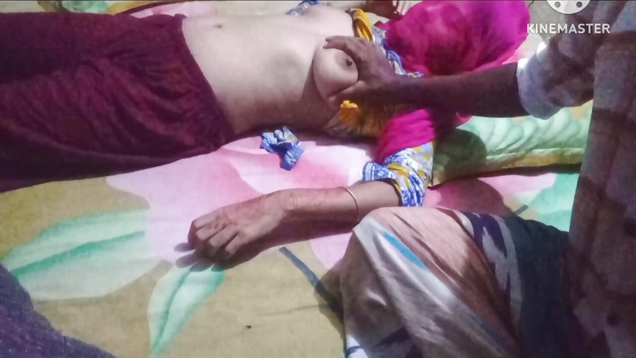 Bangladeshi stepsister give me massage. me give a massage his bobs