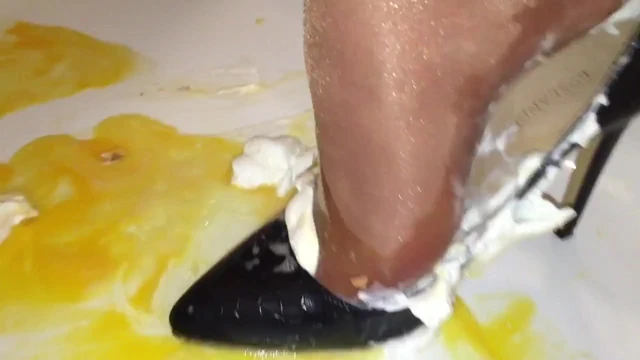 her party heels VS whipped cream