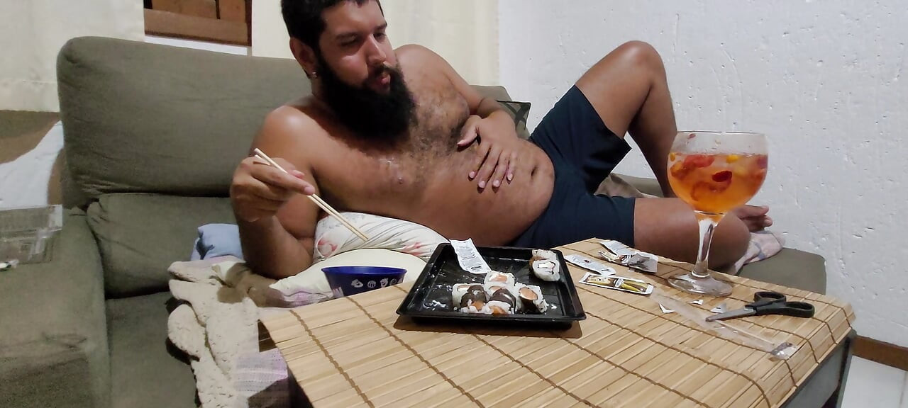 100-Piece Sushi Challenge: Completely Maxed Out & Bloated