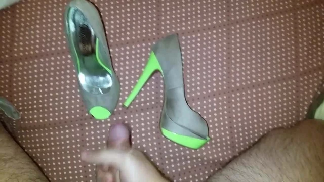 Cum in my roommate platformheels 17
