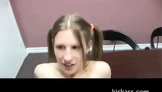 Потоковое видео от Molly Mae с ударом задницы, картинки