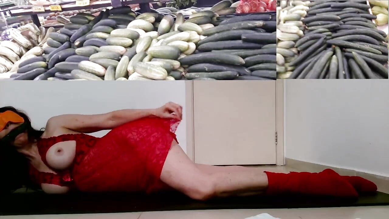 Am visat cu un castravete care îmi intra în găuri