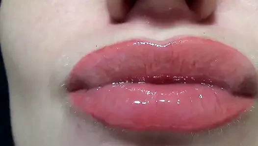 Lippen-fetisch! Küssen! Lippen glänzen!