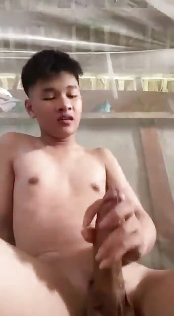 Huge dick jerking