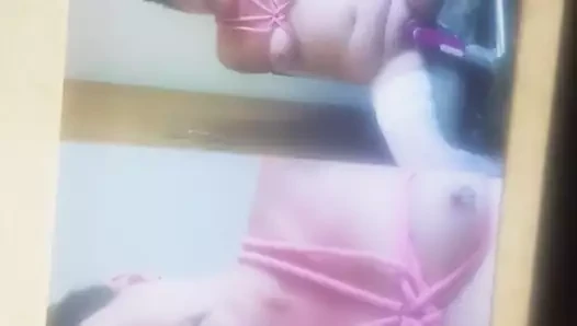 Smalltitmilf'e saygı duruşu