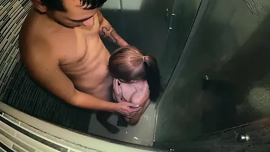 Baldızım karım işteyken seks istiyor - canavar ve güzellik