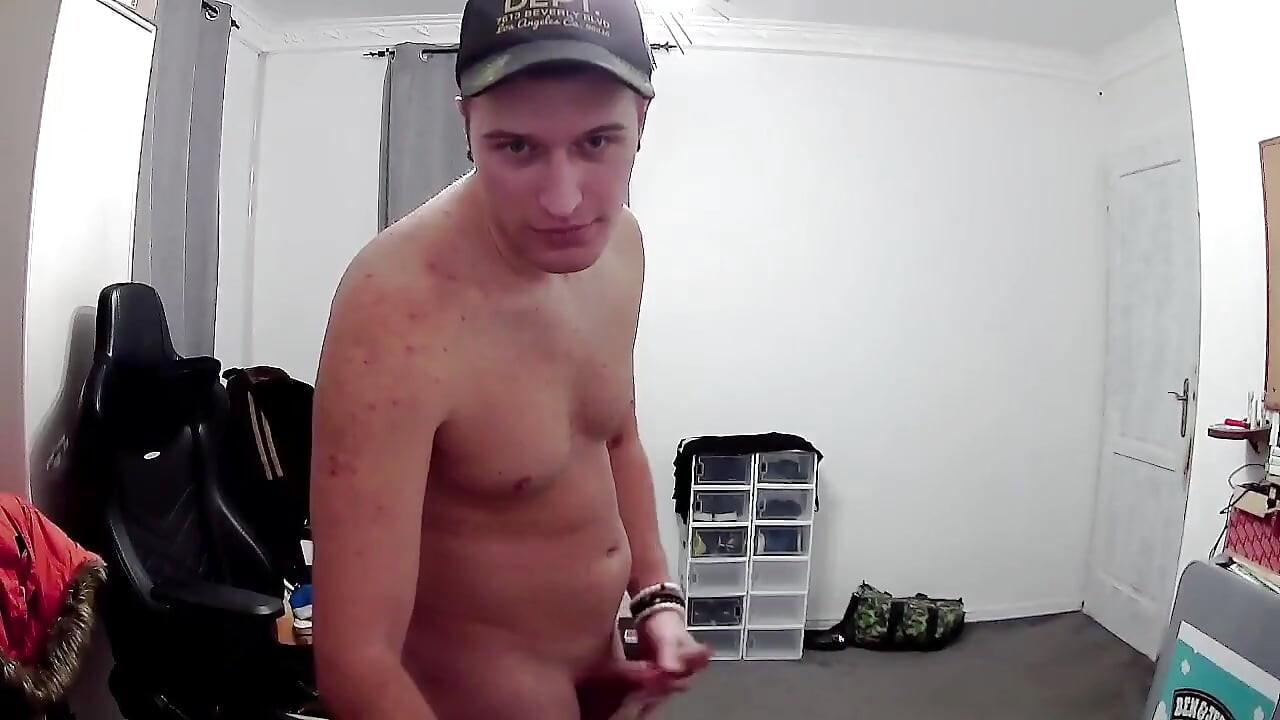 Masturbating on Webcam