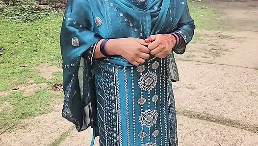 Eid gününde, bir gurbetçinin karısını çıkardım ve onu siktim.