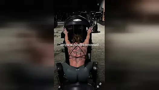 TikTok Live-Unfall: Teens muschi von riesigem schwanz zerstört Klaffende