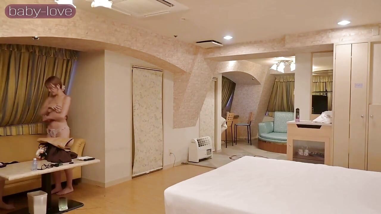 Uncensored Gal Esthetician: Dirty Service Drains Every Last Drop Then Creampie