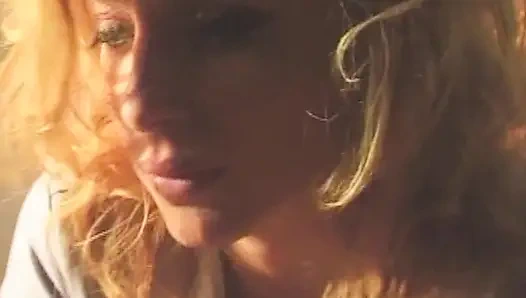 Wilde Taxifahrt: Heiße Momente bei Nacht