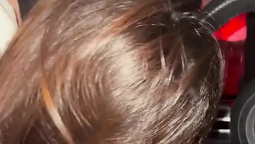 Chastity приносит неожиданный сюрприз на улице