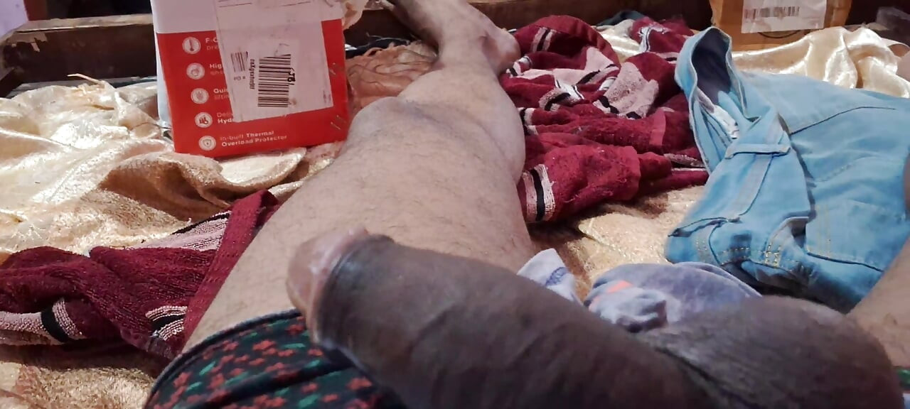 Part 4 Amateur solo dick stroking session in bedDaddy dick amateur masturbation hand job Big Dad